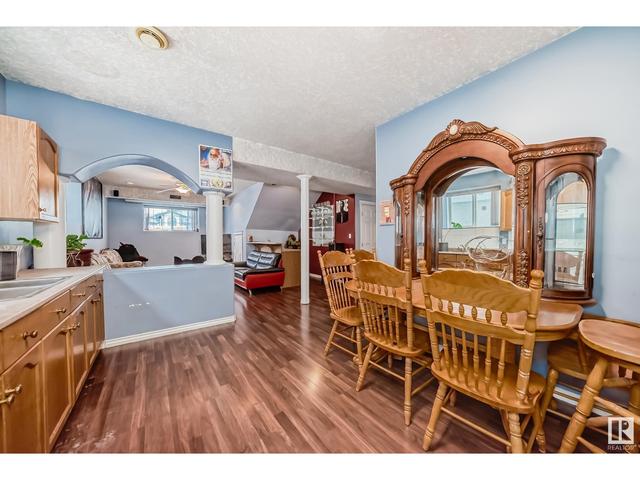 2916 151a Av Nw Nw, House detached with 5 bedrooms, 3 bathrooms and null parking in Edmonton AB | Image 38