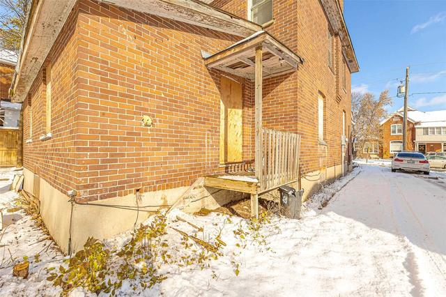 90b Mary St, House semidetached with 3 bedrooms, 1 bathrooms and 1 parking in Barrie ON | Image 7