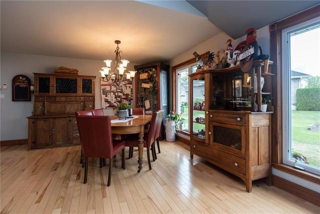 11 Fairway Drive, House detached with 3 bedrooms, 2 bathrooms and 10 parking in Petawawa ON | Image 9