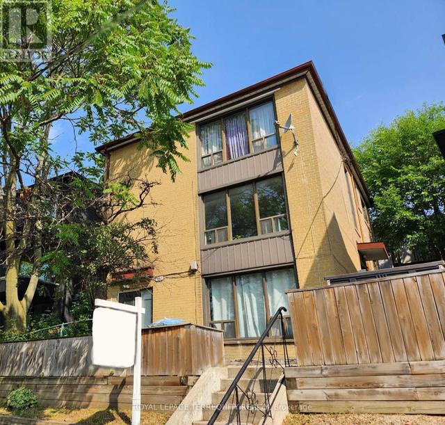 1252 Davenport Rd, Home with 0 bedrooms, 0 bathrooms and null parking in Toronto ON | Image 1