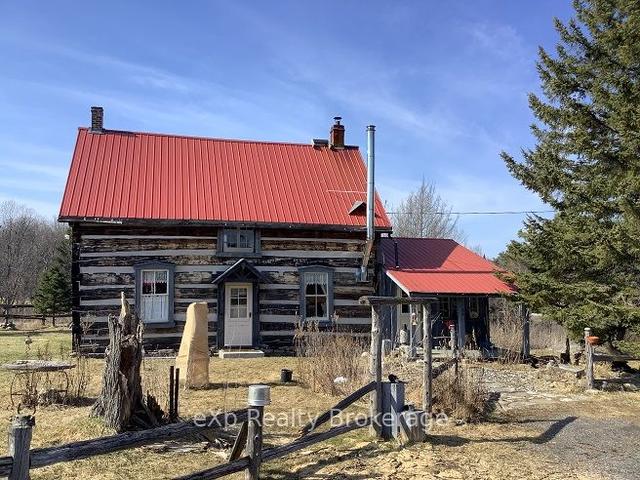 10155 Highway 522, House detached with 3 bedrooms, 1 bathrooms and 8 parking in Parry Sound, Unorganized, Centre Part ON | Image 23
