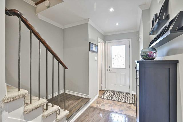 10 Grandhall Crt, House detached with 3 bedrooms, 3 bathrooms and 4 parking in Toronto ON | Image 23