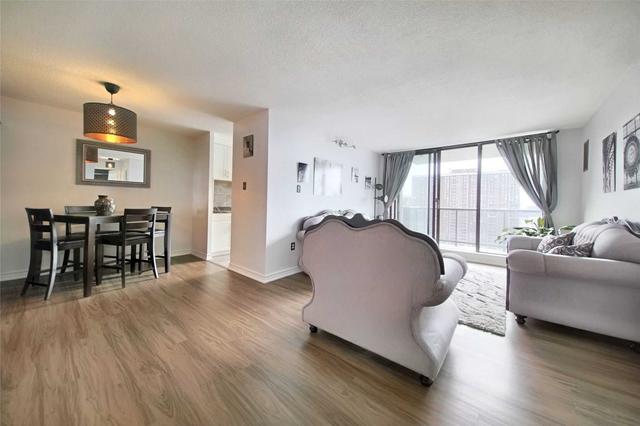 1806 - 17 Knightsbridge Rd, Condo with 1 bedrooms, 1 bathrooms and 1 parking in Brampton ON | Image 4