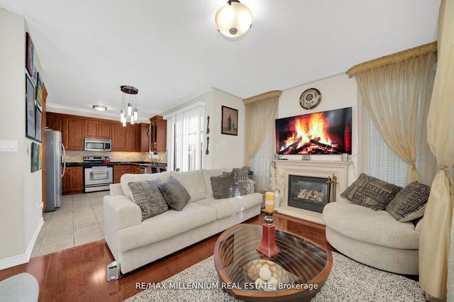 1 Lourakis St, House detached with 3 bedrooms, 3 bathrooms and 4 parking in Richmond Hill ON | Image 10