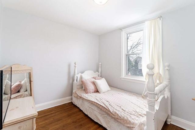 14 East 26th St, House detached with 3 bedrooms, 2 bathrooms and 2 parking in Hamilton ON | Image 6