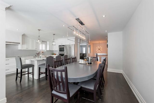 28 Deer Hollow Crt, House detached with 3 bedrooms, 3 bathrooms and 10 parking in Caledon ON | Image 2