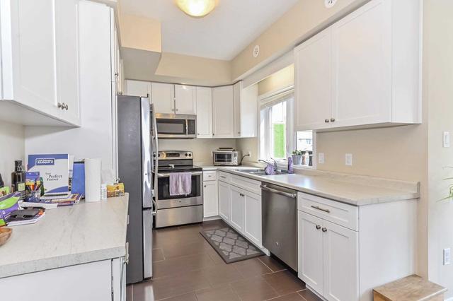 24 - 39 Kay Cres, Townhouse with 2 bedrooms, 2 bathrooms and 2 parking in Guelph ON | Image 5