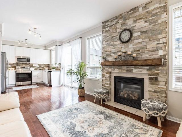930 Lancaster Blvd, House detached with 4 bedrooms, 3 bathrooms and 3 parking in Milton ON | Image 14
