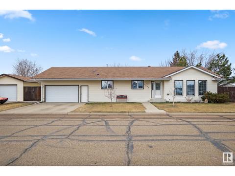 4503 55 Av, House detached with 2 bedrooms, 2 bathrooms and 6 parking in Lamont AB | Card Image