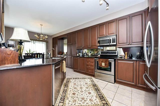 73 Laurier Ave, House detached with 4 bedrooms, 3 bathrooms and 2 parking in Richmond Hill ON | Image 10