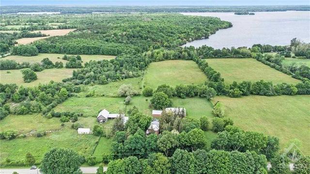 3837 Big Rideau Lake Rd, House detached with 3 bedrooms, 2 bathrooms and 6 parking in Rideau Lakes ON | Image 22