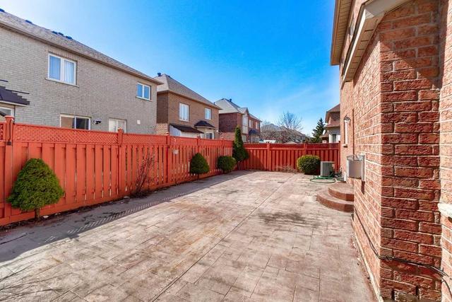 5 Marbleseed Cres, House detached with 4 bedrooms, 4 bathrooms and 6 parking in Brampton ON | Image 30