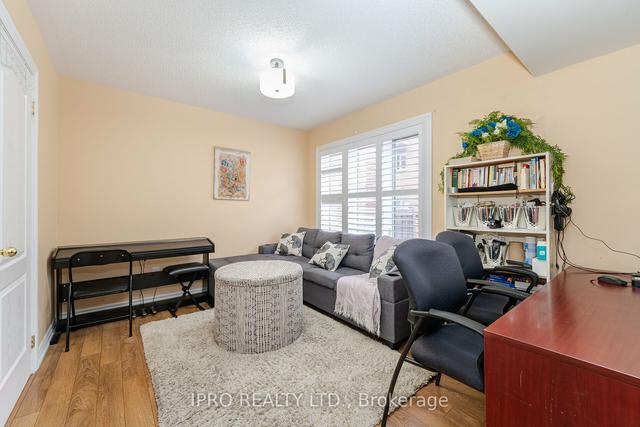 9 Hobart Gdns, House attached with 3 bedrooms, 5 bathrooms and 2 parking in Brampton ON | Image 39