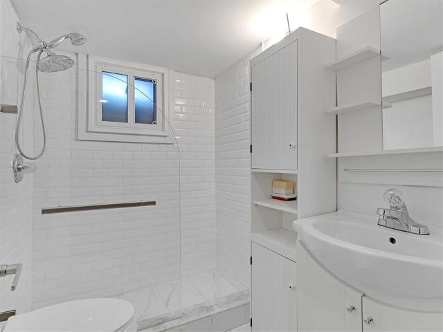 563 Craven Rd, House detached with 3 bedrooms, 3 bathrooms and 5 parking in Toronto ON | Image 27