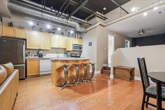 72 St Patrick St, Condo with 1 bedrooms, 1 bathrooms and 0 parking in Toronto ON | Image 15