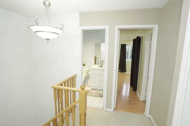 30 Kenwood Dr, Townhouse with 3 bedrooms, 3 bathrooms and 2 parking in Brampton ON | Image 18