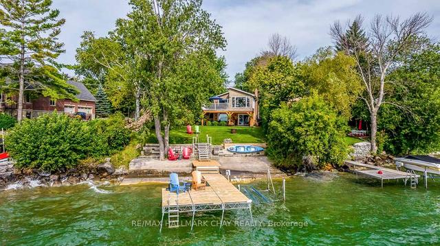 1069 Lakeshore Rd E, House detached with 3 bedrooms, 2 bathrooms and 8 parking in Oro Medonte ON | Image 1