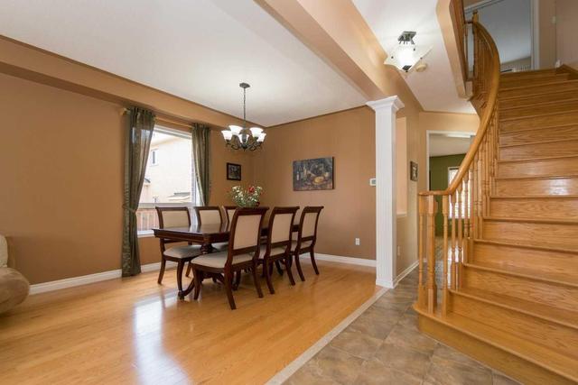 1062 Mccuaig Dr, House detached with 4 bedrooms, 4 bathrooms and 3 parking in Milton ON | Image 7
