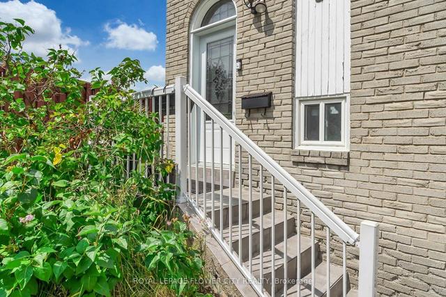 5 Charters Rd, House semidetached with 4 bedrooms, 3 bathrooms and 3 parking in Brampton ON | Image 32