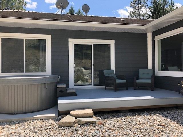 425 Wapiti Way, House detached with 3 bedrooms, 3 bathrooms and 5 parking in Okanagan Similkameen A BC | Image 2
