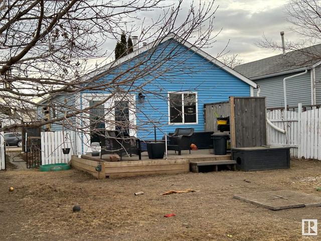 10914 105 Av, House detached with 3 bedrooms, 1 bathrooms and null parking in Westlock AB | Image 39