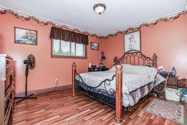 384 Rossland Rd E, House detached with 3 bedrooms, 2 bathrooms and 6 parking in Oshawa ON | Image 10