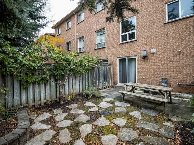 137 Brickyard Way, Townhouse with 3 bedrooms, 2 bathrooms and 3 parking in Brampton ON | Image 35