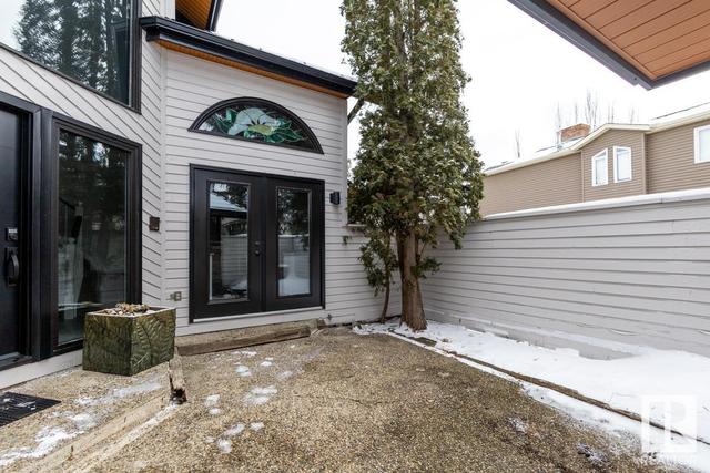 521 Hegler Cr Nw, House detached with 4 bedrooms, 3 bathrooms and 4 parking in Edmonton AB | Image 4
