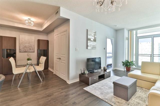 1907 - 3525 Kariya Dr, Condo with 1 bedrooms, 1 bathrooms and 1 parking in Mississauga ON | Image 2