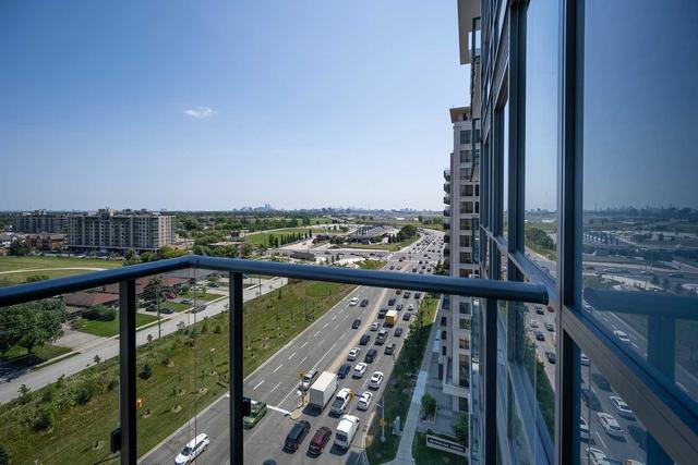 1110 - 10 De Boers Dr, Condo with 2 bedrooms, 2 bathrooms and 1 parking in Toronto ON | Image 5
