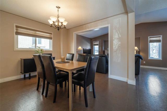 5343 Segriff Dr, House detached with 4 bedrooms, 3 bathrooms and 4 parking in Mississauga ON | Image 3