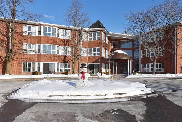 107 - 4 Heritage Way, Condo with 1 bedrooms, 1 bathrooms and 1 parking in Kawartha Lakes ON | Image 21