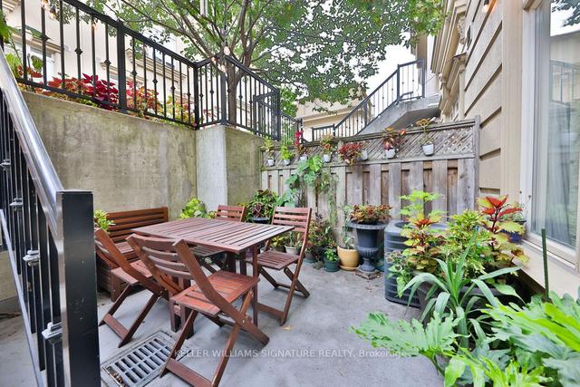 7 - 98 Carr St S, Townhouse with 1 bedrooms, 1 bathrooms and 1 parking in Toronto ON | Image 23