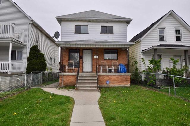 1091 Marion Ave, House detached with 4 bedrooms, 2 bathrooms and 3 parking in Windsor ON | Image 1