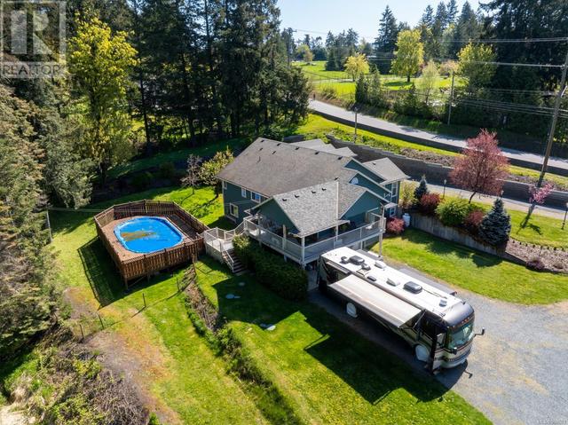 2049 Herd Rd, House detached with 5 bedrooms, 3 bathrooms and 6 parking in North Cowichan BC | Image 39