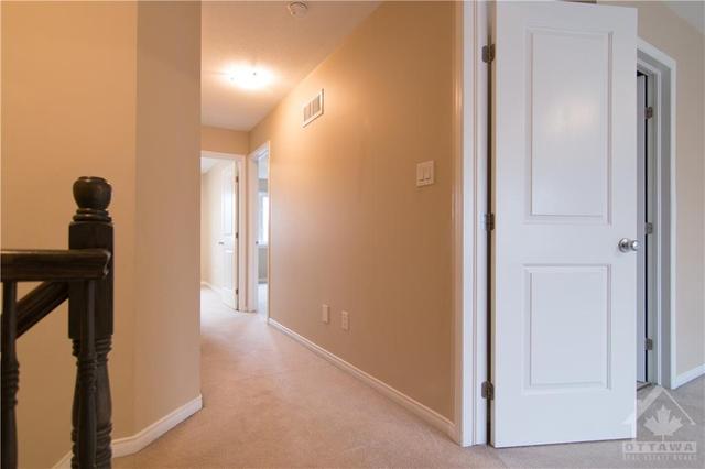 864 Kennacraig Private, Townhouse with 3 bedrooms, 3 bathrooms and 2 parking in Ottawa ON | Image 11