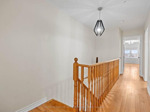 31 Native Landing, House semidetached with 3 bedrooms, 4 bathrooms and 2 parking in Brampton ON | Image 10