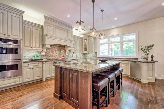 5041 Lakeshore Rd, House detached with 4 bedrooms, 5 bathrooms and 5 parking in Burlington ON | Image 15