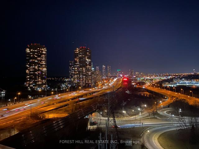1305 - 105 The Queensway Ave, Condo with 1 bedrooms, 2 bathrooms and 1 parking in Toronto ON | Image 13