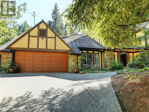 1310 Readings Dr, House detached with 4 bedrooms, 3 bathrooms and 5 parking in North Saanich BC | Card Image