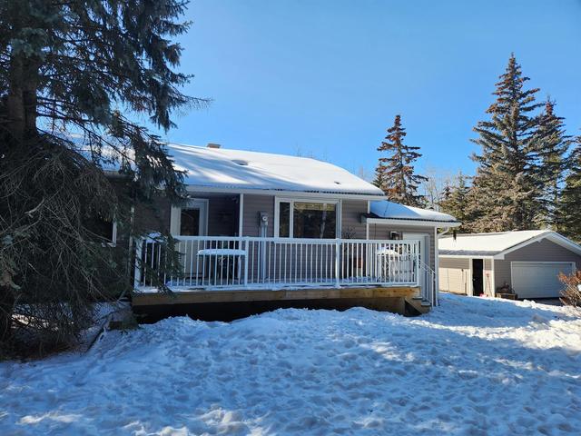 #45 39026 Rge Rd 275, House detached with 3 bedrooms, 1 bathrooms and null parking in Red Deer County AB | Image 3
