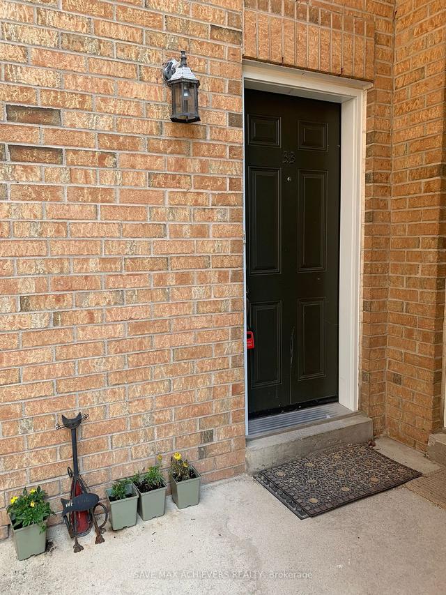 33 - 45 Bristol Rd E, Townhouse with 3 bedrooms, 3 bathrooms and 3 parking in Mississauga ON | Image 12