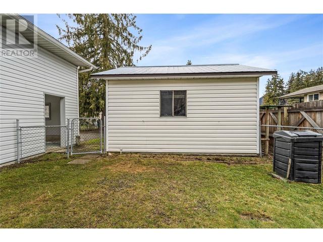 710 Conn Street, House detached with 3 bedrooms, 2 bathrooms and null parking in Sicamous BC | Image 23