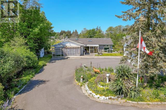 6787 Grant Rd W, House detached with 3 bedrooms, 2 bathrooms and 12 parking in Sooke BC | Image 43