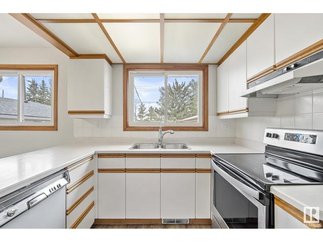 9016 135a Av Nw, House detached with 3 bedrooms, 1 bathrooms and 4 parking in Edmonton AB | Image 14