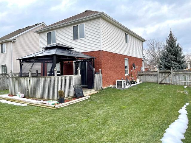 50 Cashel Cres, House detached with 3 bedrooms, 3 bathrooms and 5 parking in Brantford ON | Image 28