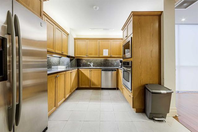 lph3 - 2 Clairtrell Rd, Condo with 2 bedrooms, 2 bathrooms and 2 parking in Toronto ON | Image 28