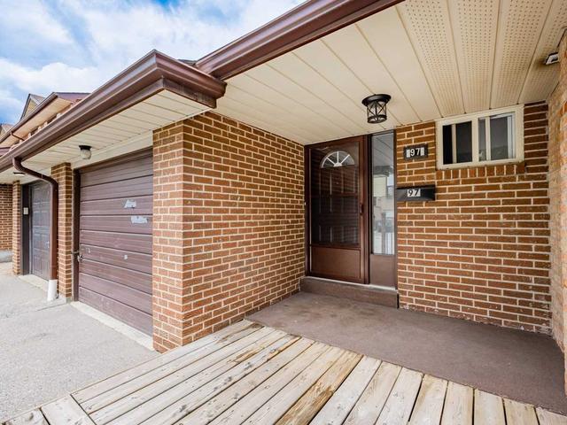 97 Baronwood Crt, Townhouse with 3 bedrooms, 2 bathrooms and 3 parking in Brampton ON | Image 23