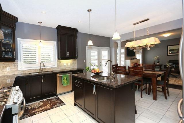 29 Corvinelli Dr, House detached with 5 bedrooms, 4 bathrooms and 4 parking in Whitby ON | Image 3