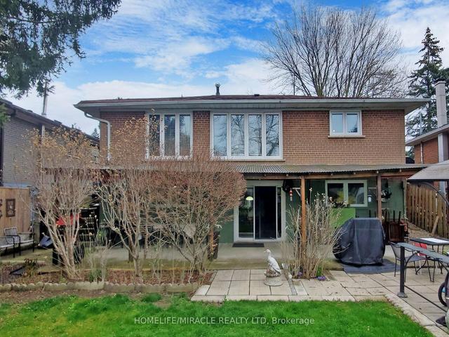 86 Coral Gable Dr, House detached with 3 bedrooms, 2 bathrooms and 6 parking in Toronto ON | Image 26